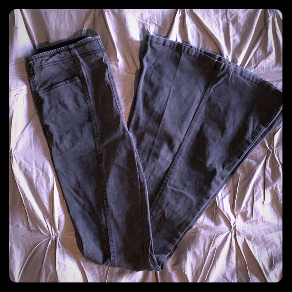 Bell Bottom Jeans ⚠️SOLD⚠️